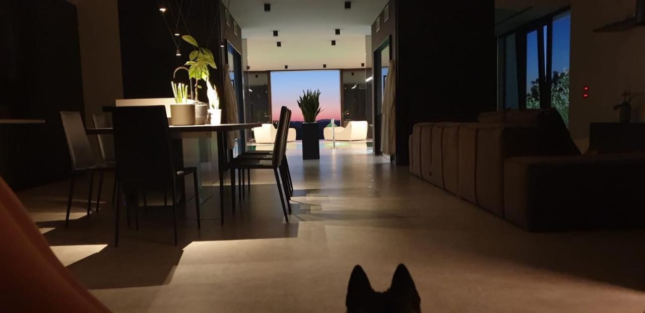 Sunset Suite Spa Staffolo Екстериор снимка