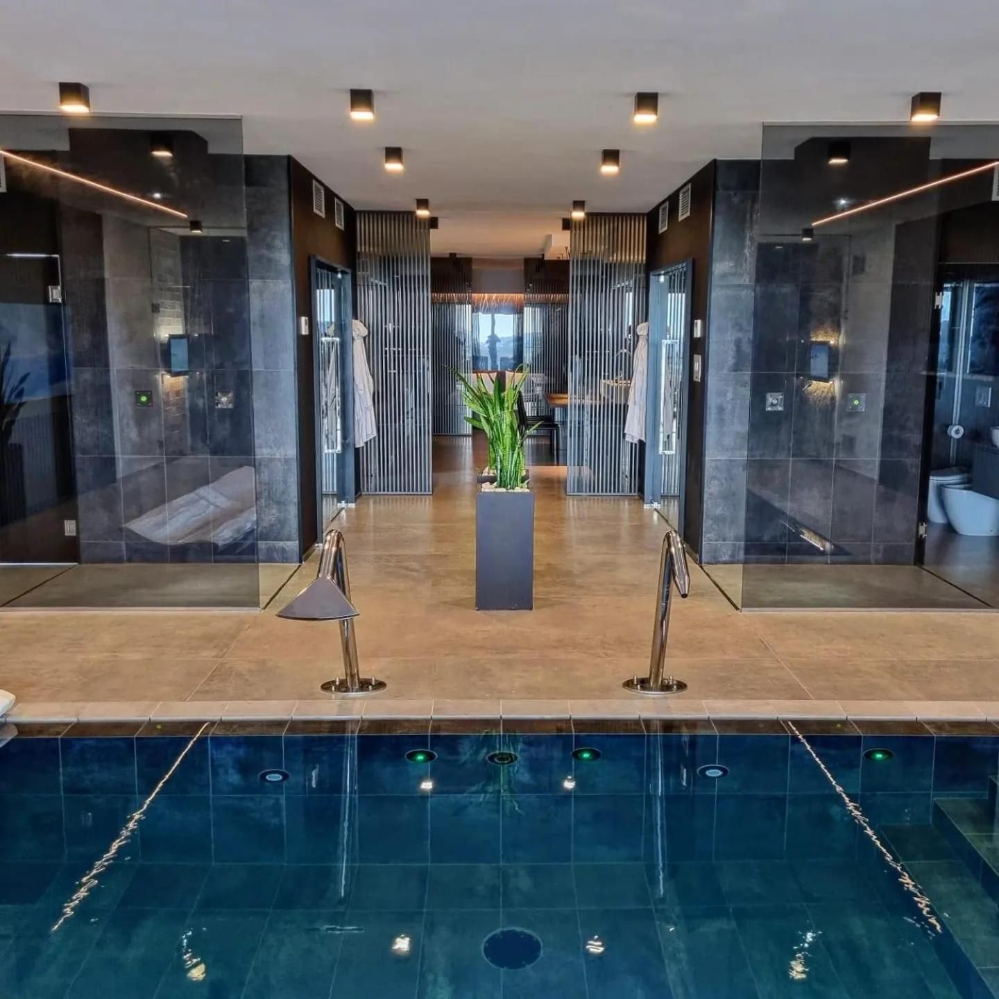 Sunset Suite Spa Staffolo Екстериор снимка